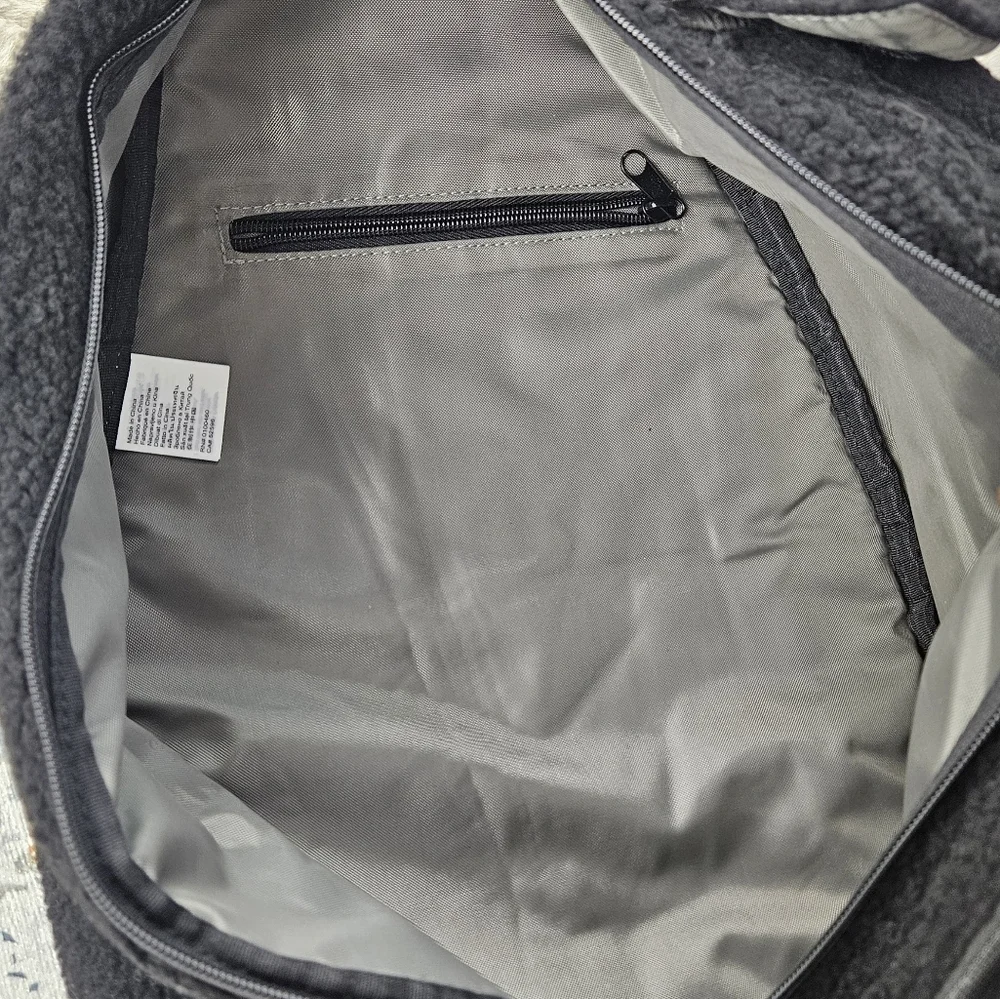Kavu Fleece 4 Rope Sling Bag Black - Picture 7 of 10